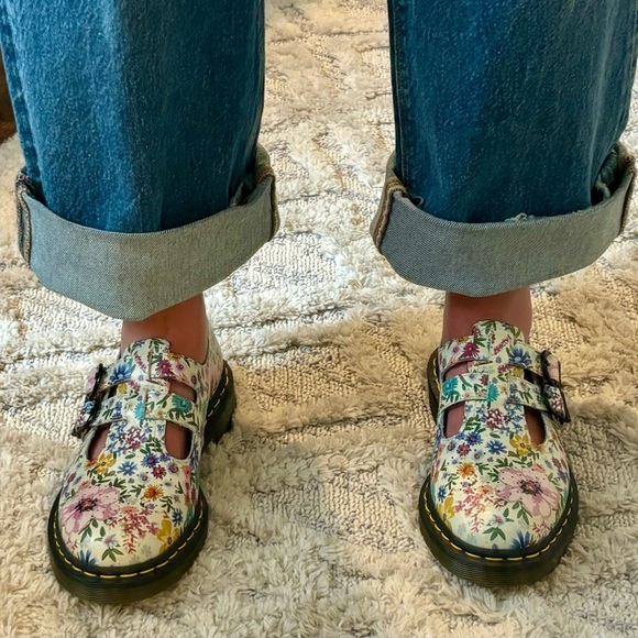 Dr. Martens 8065 Wanderlust Double strap Floral Mary Janes - Picture 10 of 16